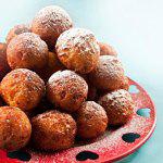 Рецепт Творожные пончики с вишней