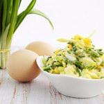 Рецепт Салат из черемши с яйцом