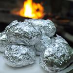 Рецепт Запеченный картофель в фольге на углях