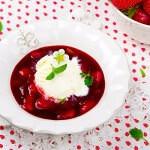 Рецепт Ягодный суп с мороженым
