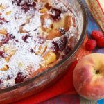 Рецепт Клафути с персиками и малиной