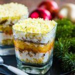 Рецепт Слоеный салат «Мимоза» со шпротами