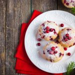 Рецепт Рождественские кексы с клюквой