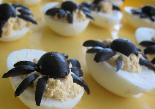 Фаршированные яйца «Черная вдова» ~ Домашние рецепты